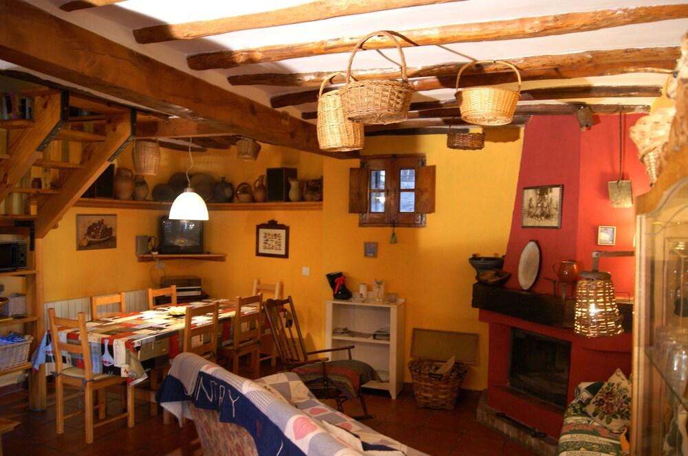 Casasdetrevijano Canon Del Rio Leza Soto en Cameros Buitenkant foto